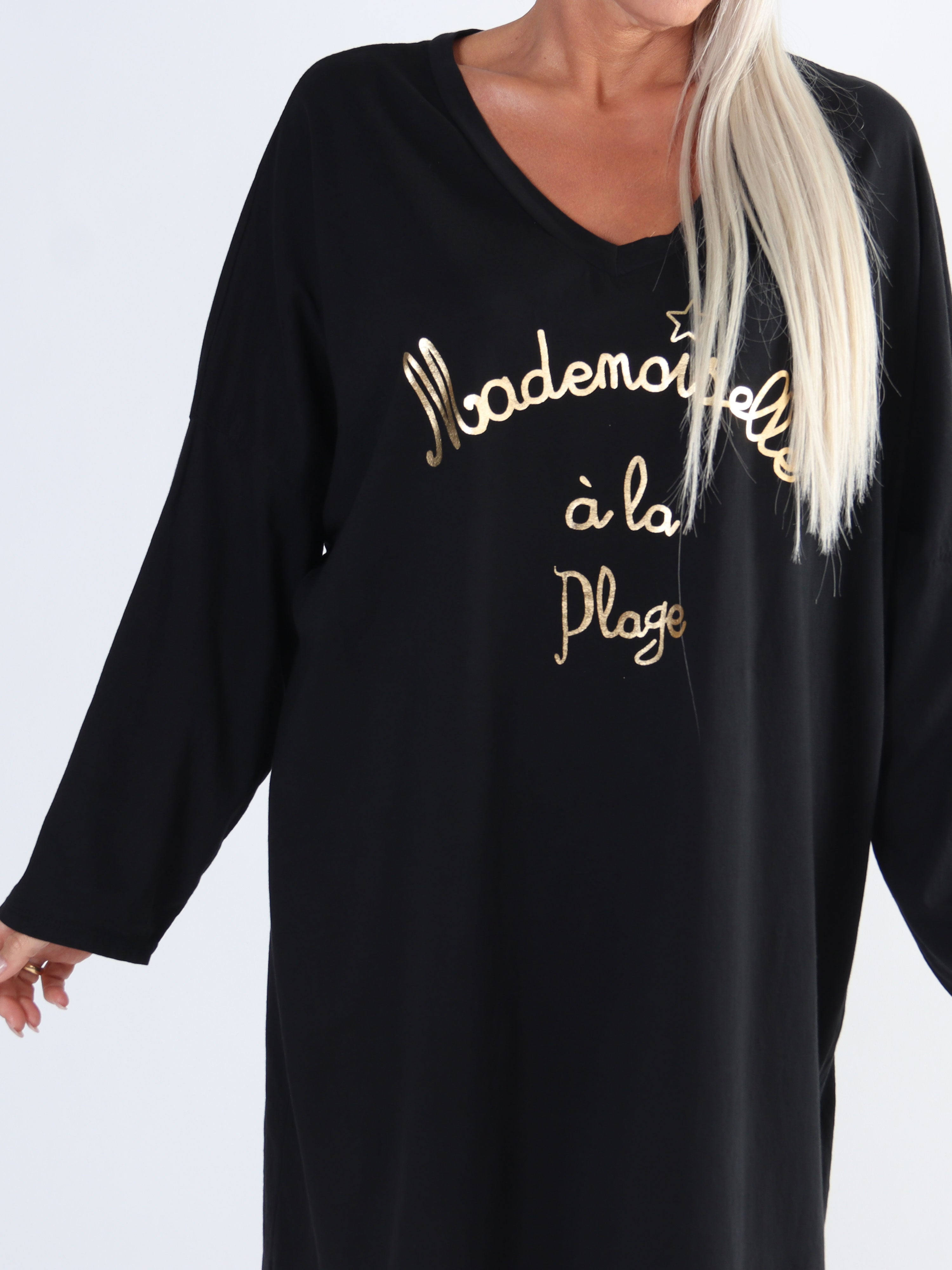Bree Long Sleeve - Plus size klänning i bomull med guldtext framtill